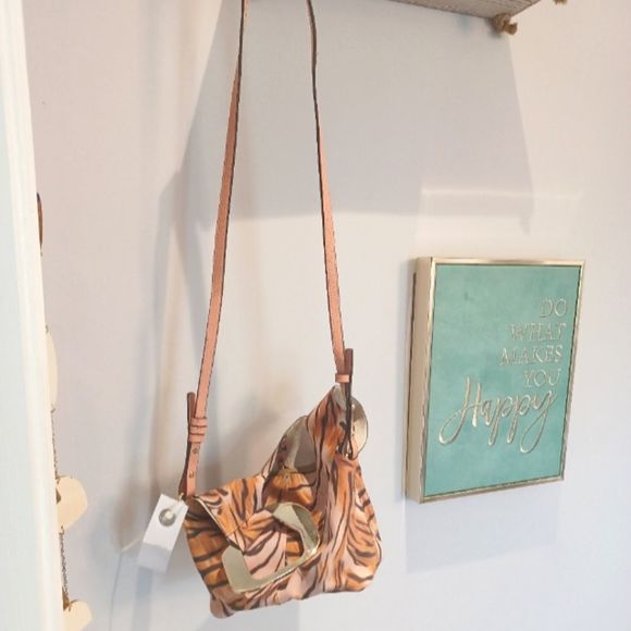 Leather Vince Camuto purse - Picture 3 of 6